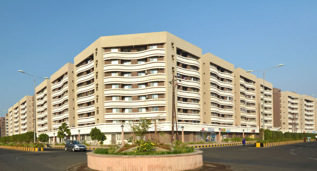 Rustomjee Global City